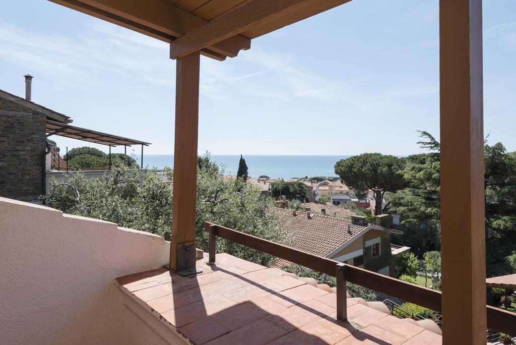 Villa Con Terrazza Vista Mare 卡斯蒂里昂纳·德拉佩 外观 照片